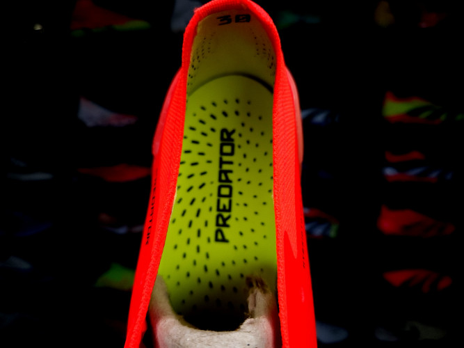 Футбольные бутсы Adidas Predator PredstrikeTongue Elite FG, 1