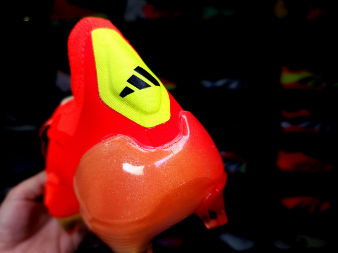 Футбольные бутсы Adidas Predator PredstrikeTongue Elite FG, 1