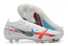 Бутсы Nike Phantom GT2 Elite FG белые