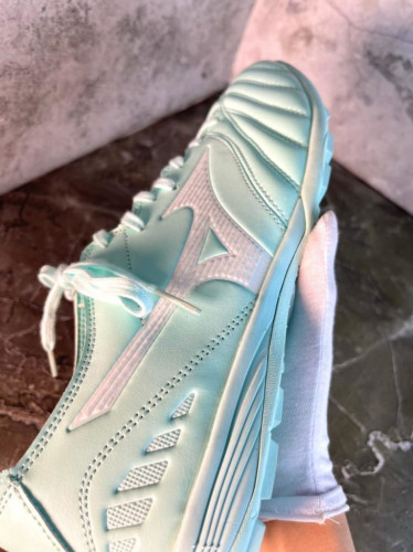 Сороконожки (шиповки) Mizuno WAVE CUP Classic TF цвет мята.