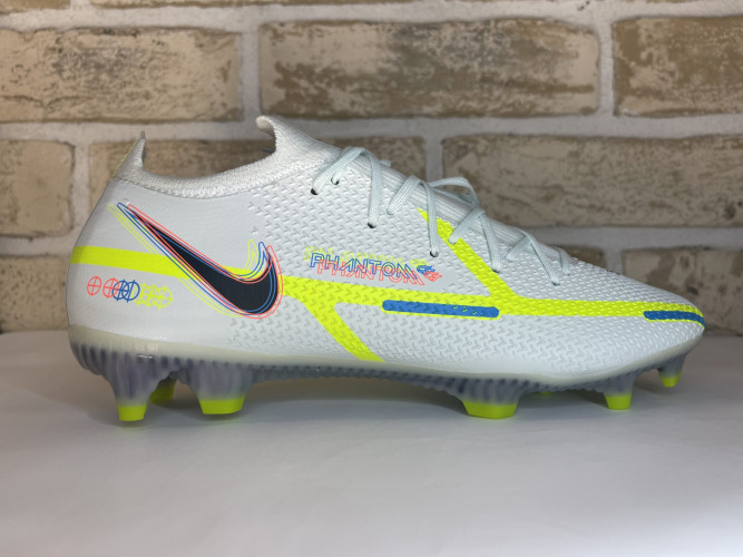 Бутсы Nike Phantom GT2 Elite FG серые