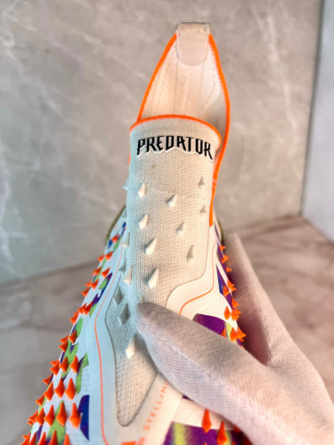 Бутсы Adidas Predator Freak + FG мульти цвет