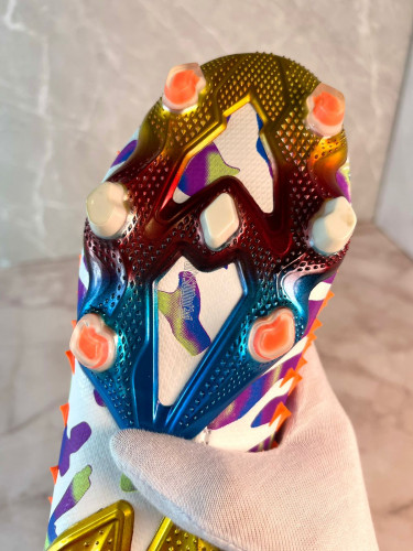 Бутсы Adidas Predator Freak + FG мульти цвет