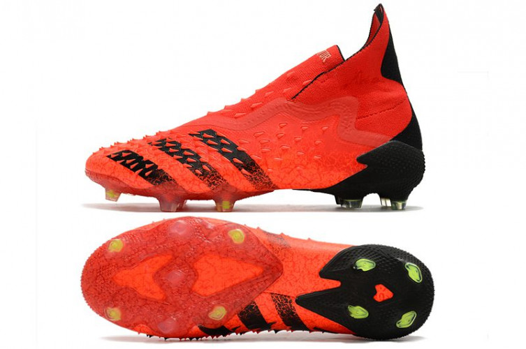 Бутсы Adidas Predator Freak + FG красный/чёрный