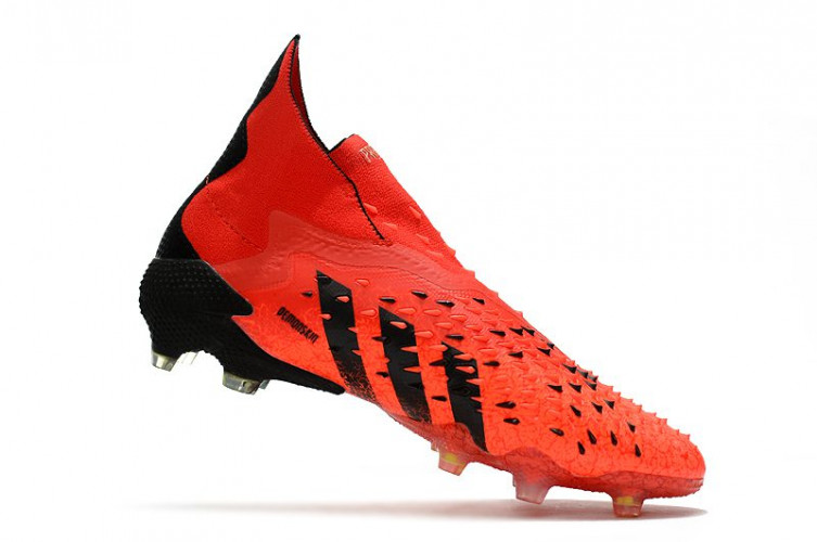 Бутсы Adidas Predator Freak + FG красный/чёрный