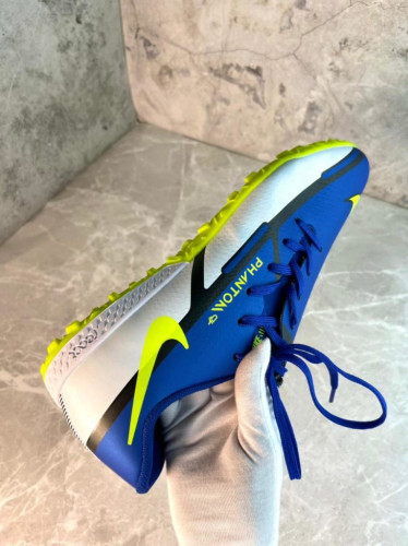 Сороконожки (Шиповки) Nike Phantom GT2 TF белый/синий/желтый