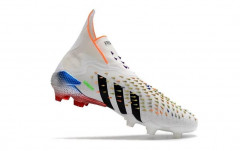 Бутсы Adidas Predator Freak+ FG белые
