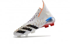 Бутсы Adidas Predator Freak+ FG белые