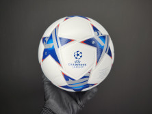 Футбольный мяч Лиги Чемпионов