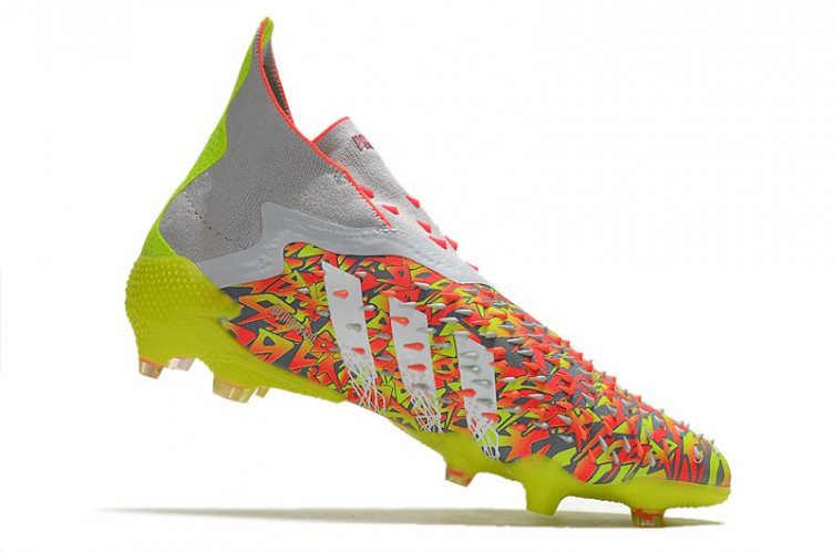 Бутсы Adidas Predator Freak+ FG желтые