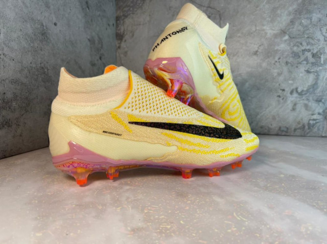 Бутсы Nike Phantom GX Elite FG желтые