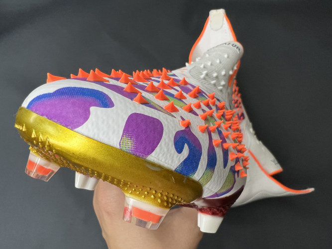 Футбольные бутсы Adidas Predator Freak+ FG, 14