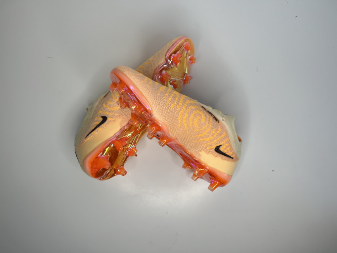 Футбольные бутсы Nike Phantom GX Elite - FG, 38