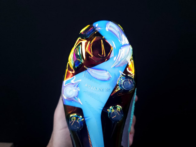 Футбольные бутсы Nike Phantom GX VI - FG