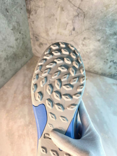 Сороконожки (Шиповки) Puma Future Z 1.3 Teazer TF серый/голубой