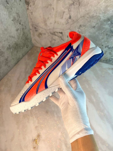 Сороконожки (шиповки) Puma Ultra Ultimate TF белый/оранжевый/синий