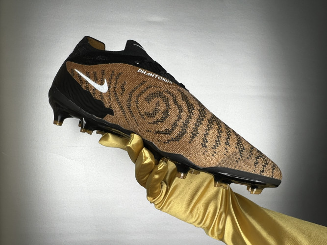 Футбольные бутсы Nike Phantom DynamitFit GX Elite - FG, 48