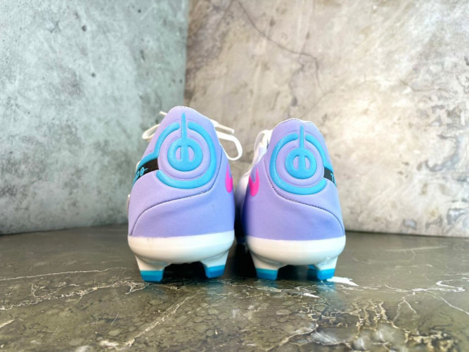 Бутсы Nike Tiempo Legend 9 Elite FG белый/сиреневый