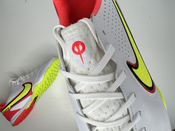 Сороконожки для футбола Nike React Tiempo Legend 9 Pro TF, 1