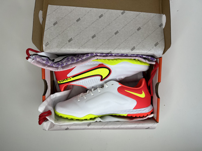 Сороконожки для футбола Nike React Tiempo Legend 9 Pro TF, 1