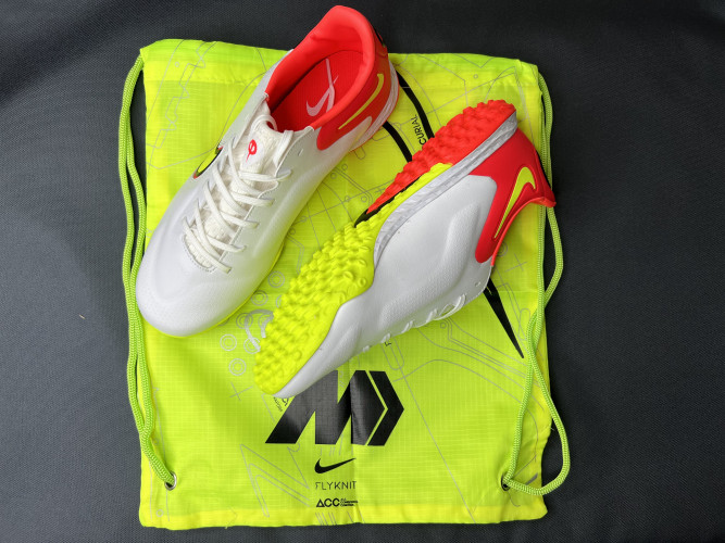 Сороконожки для футбола Nike React Tiempo Legend 9 Pro TF, 1