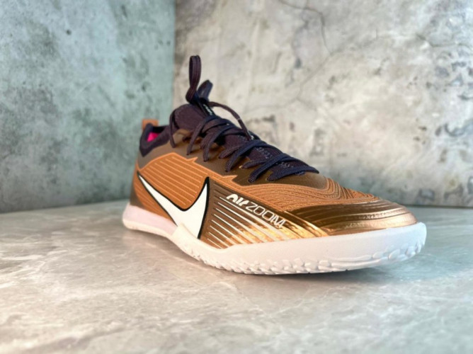 Футзалки Nike Air Zoom Mercurial Vapor XV Pro IC золотые