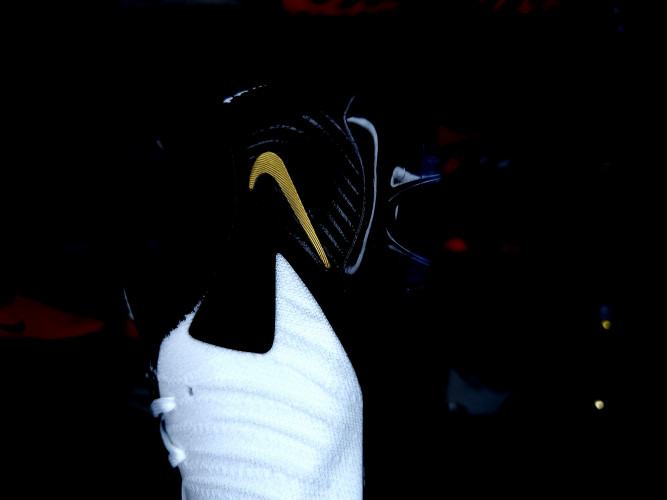 Футбольные бутсы Nike Phantom GX 2 Elite FG, 207