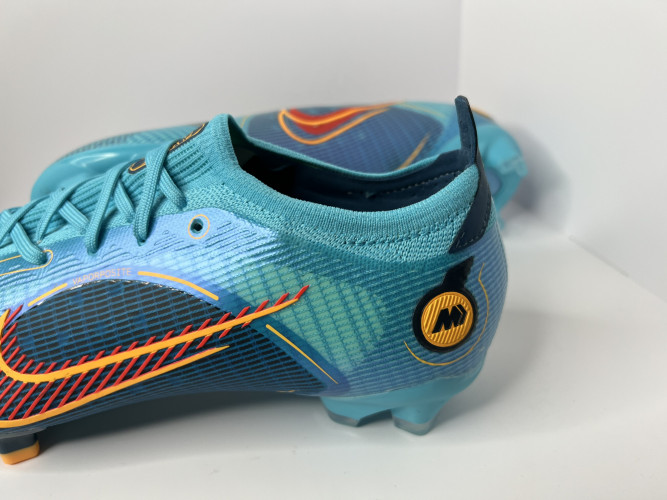 Футбольные бутсы Nike Mercurial Vapor 14  Elite FG , 2