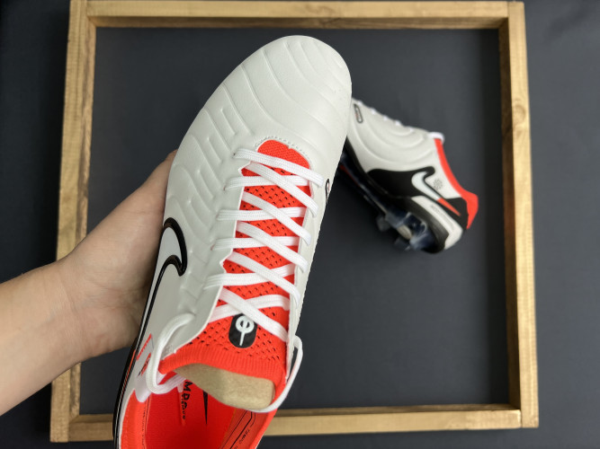 Футбольные бутсы Nike Tiempo Legend 10 Elite FG, 330