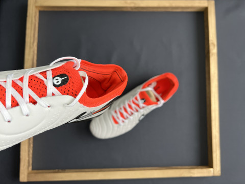 Футбольные бутсы Nike Tiempo Legend 10 Elite FG, 330