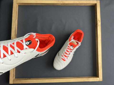 Футбольные бутсы Nike Tiempo Legend 10 Elite FG, 330