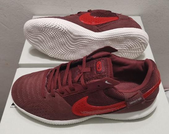 Nike Street Gato