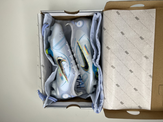 Футбольные бутсы Nike Mercurial Vapor 14  Elite FG, 8