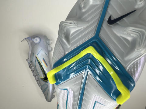 Футбольные бутсы Nike Mercurial Vapor 14  Elite FG, 8
