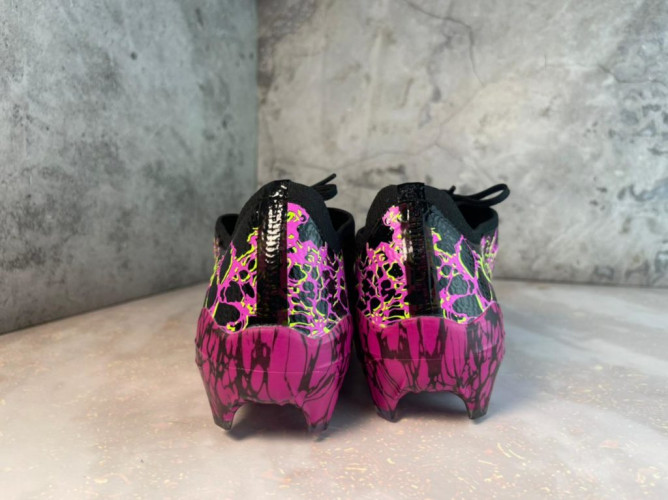 Бутсы Puma Ultra 13 City FG фуксия