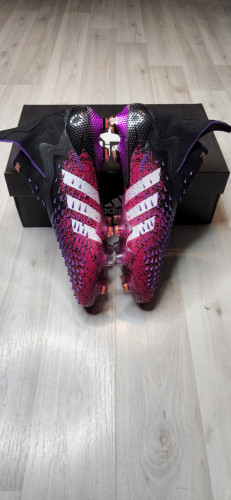 Бутсы — Adidas Predator Freak FG: