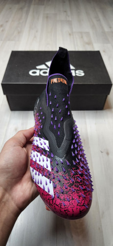 Бутсы — Adidas Predator Freak FG: