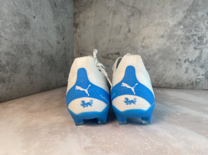 Бутсы Puma Ultra Ultimate FG белый/голубой
