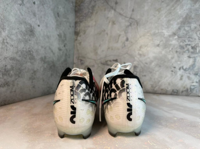 Бутсы Nike Mercurial Air Zoom Ultra SE FG белые