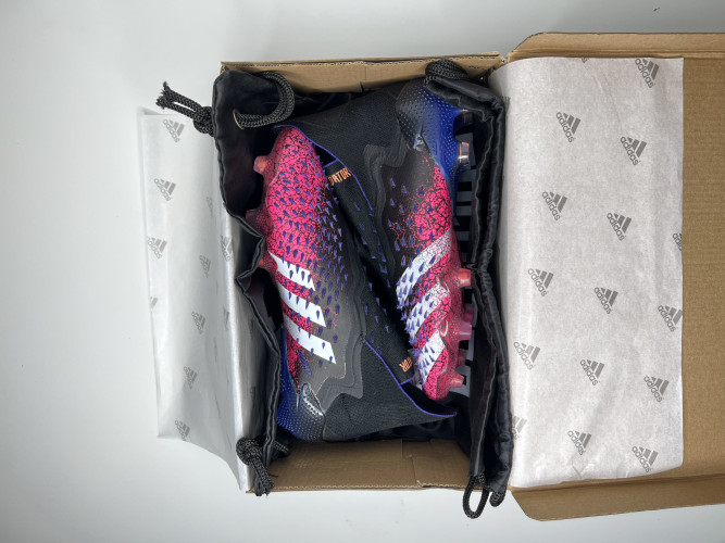 Футбольные бутсы Adidas Predator Freak Elite FG, 31