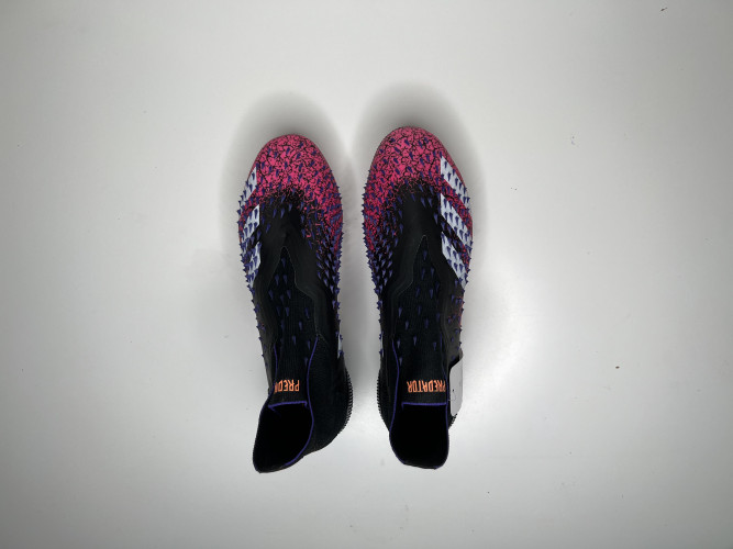 Футбольные бутсы Adidas Predator Freak Elite FG, 31