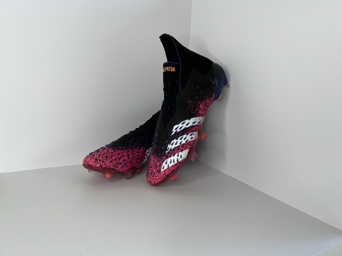 Футбольные бутсы Adidas Predator Freak Elite FG, 31
