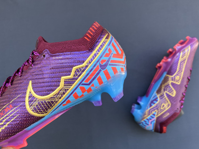 Футбольные бутсы Nike Mercurial Vapor 15 Air Zoom Elite FG, 6